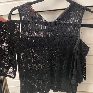 Lace black top